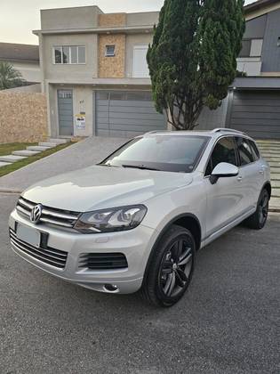 VOLKSWAGEN TOUAREG 4.2 FSI V8 32V GASOLINA 4P TIPTRONIC VOLKSWAGEN TOUAREG 4.2 FSI V8 32V GASOLINA 4P TIPTRONIC